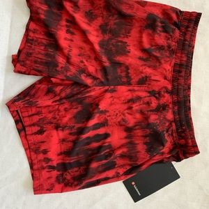 Men athletic Lululemon shorts